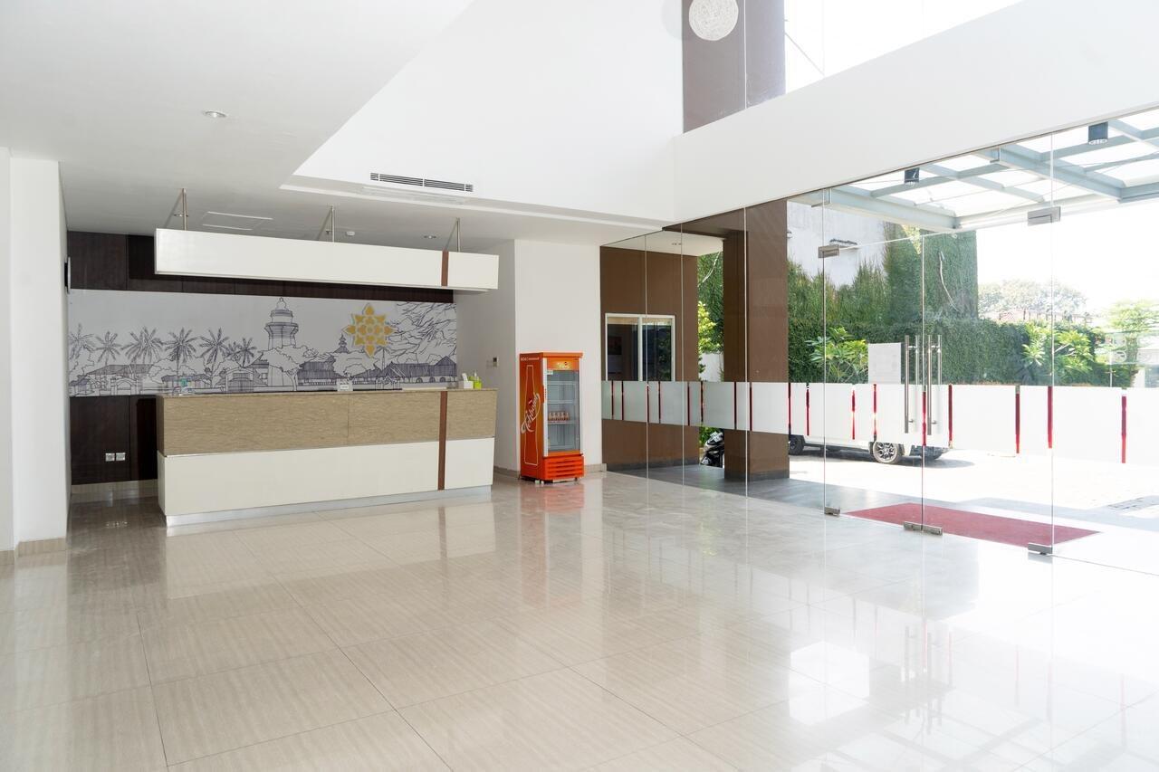Lynn Hotel סראנג מראה חיצוני תמונה