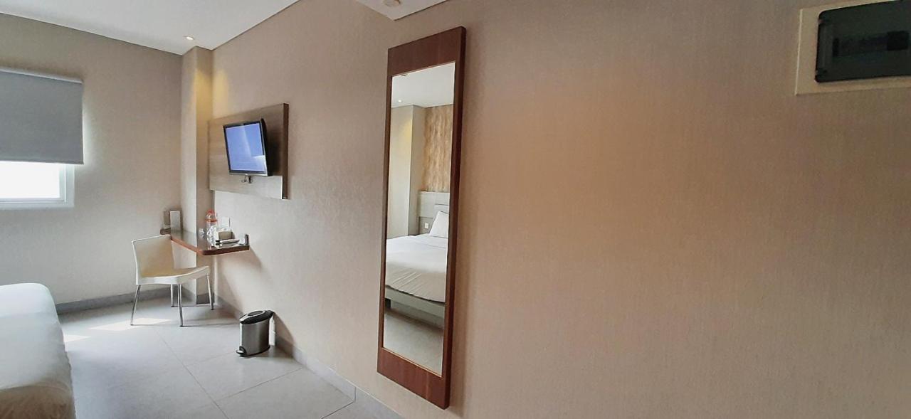Lynn Hotel סראנג מראה חיצוני תמונה