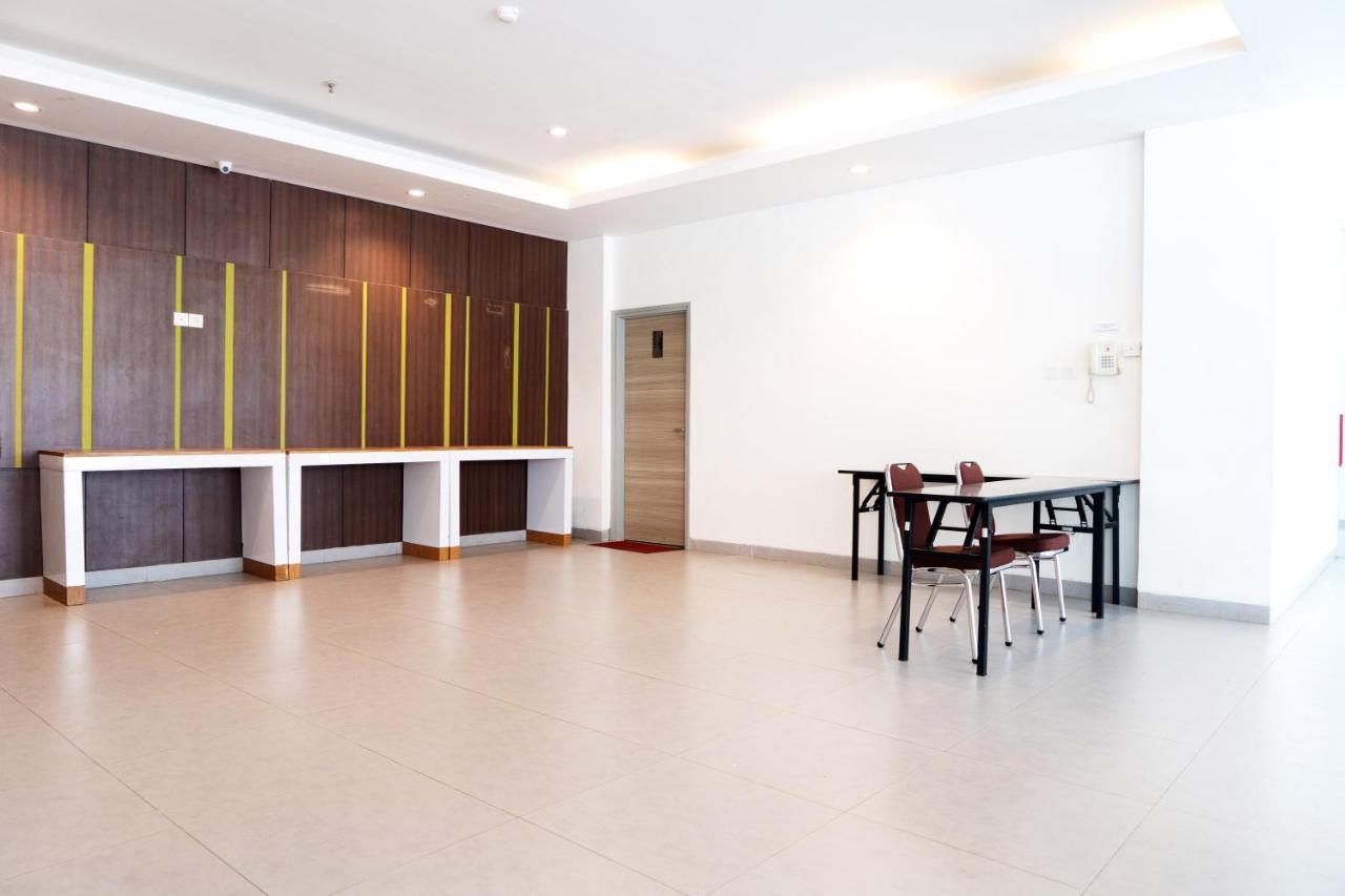 Lynn Hotel סראנג מראה חיצוני תמונה